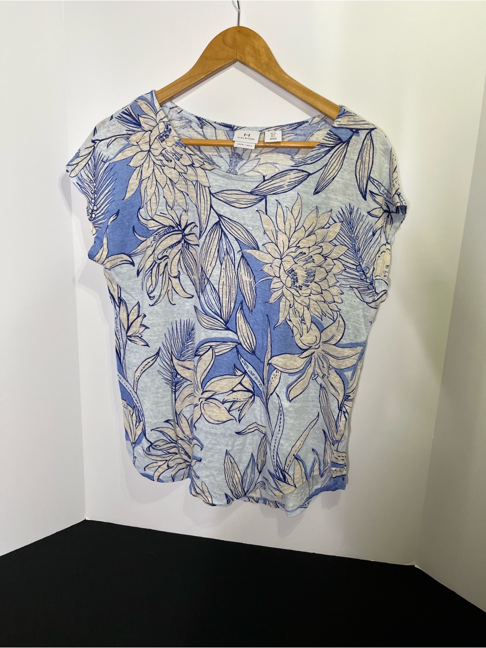 Halston Heritage Blue and Ivory Floral Short-Sleeve Tee. A265